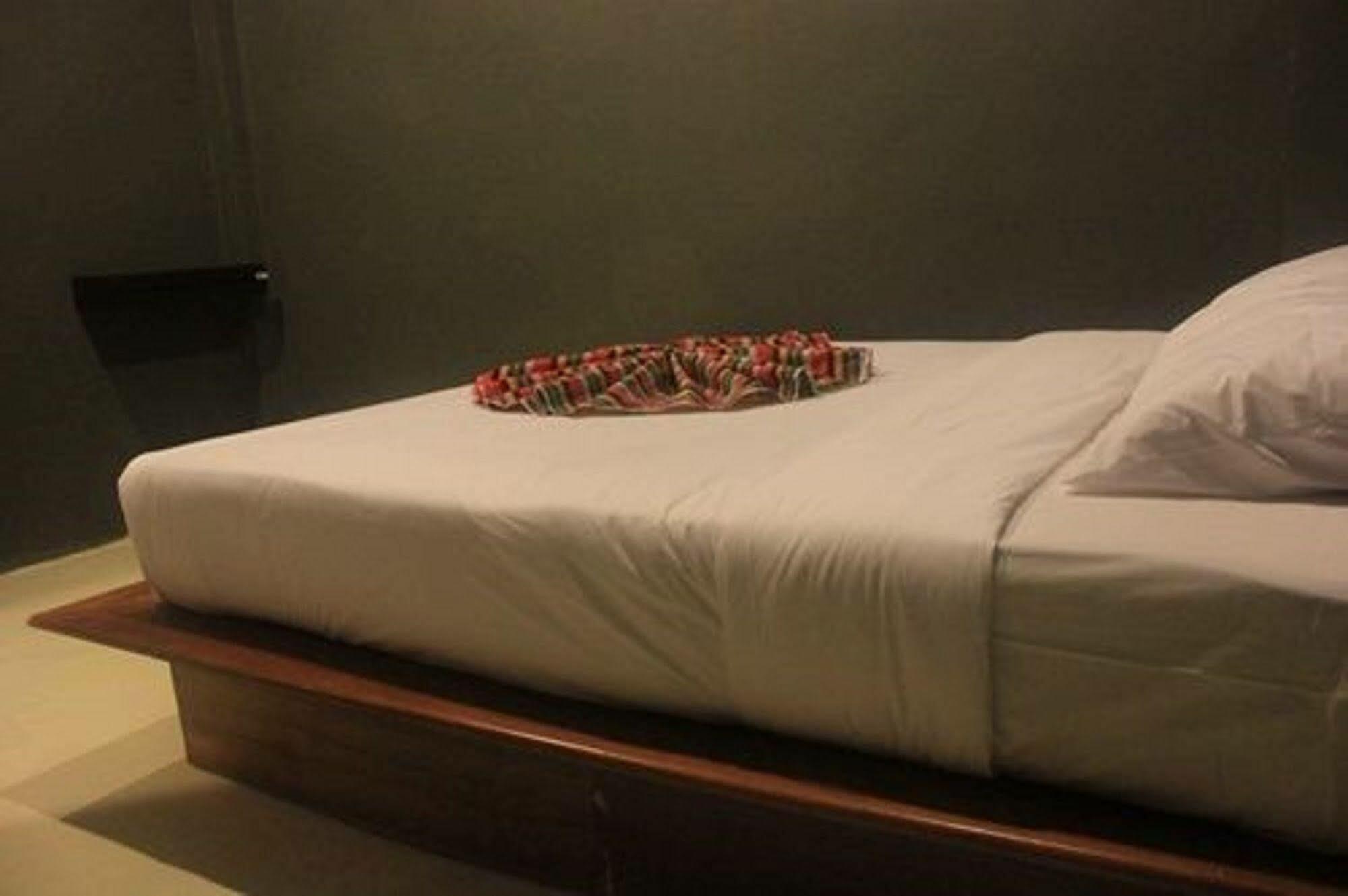 Pi Coco Hostel Chaweng  Esterno foto
